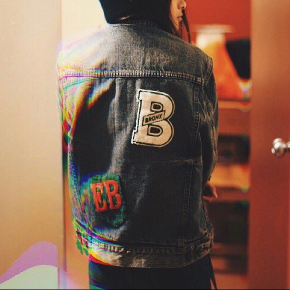 Vintage Patch Jean Jacket - Picture 3 of 5